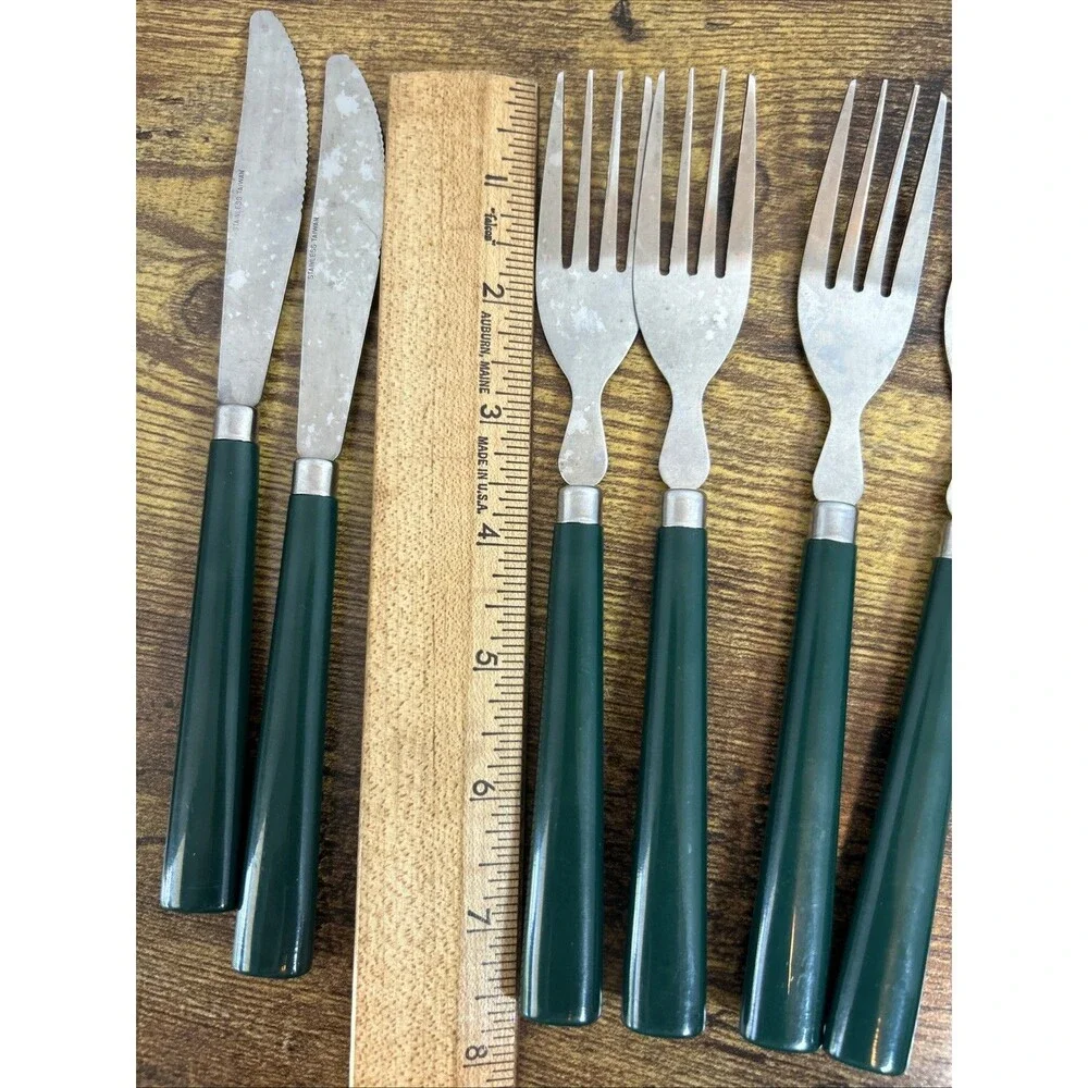 Vtg Flatware Set Green Handles Stainless Knives Forks Spoons Retro Taiwan 11pc